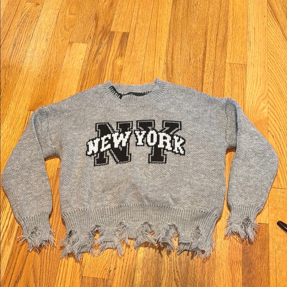 Chic 2 Chic Gray Crew Neck Sweater with Distressed Hem Teens Size Small